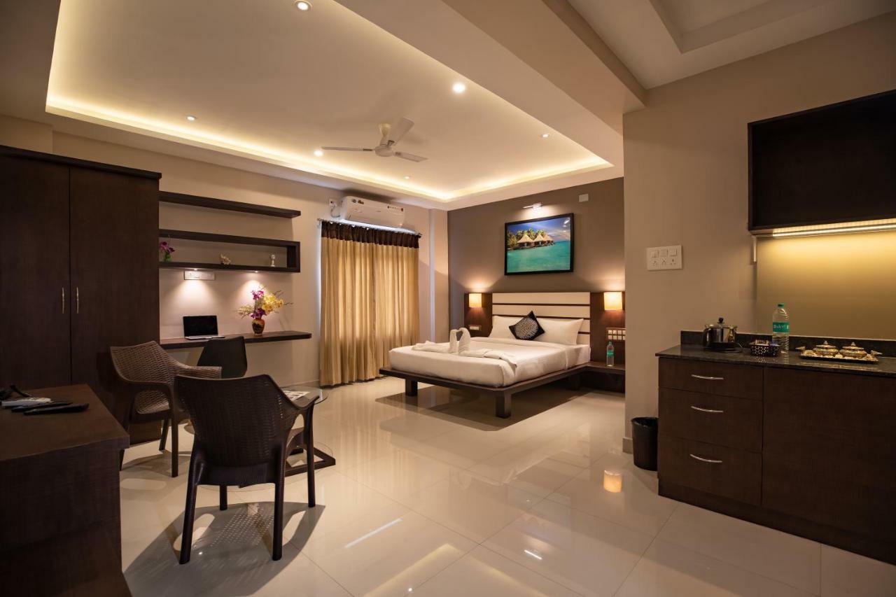Aadya Elite Hotel Mysore Exterior photo