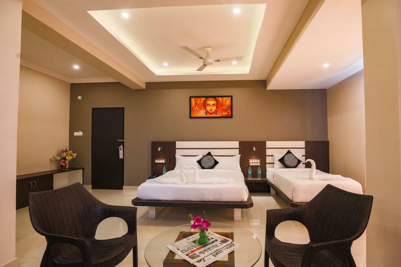 Aadya Elite Hotel Mysore Exterior photo