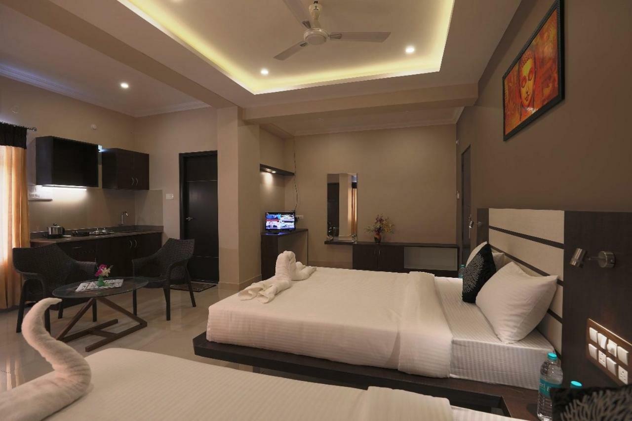 Aadya Elite Hotel Mysore Exterior photo